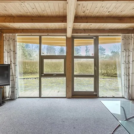 Tally - 800m To The Fjord By Interhome